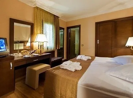 Hotel Latanya Park Yaliciftlik